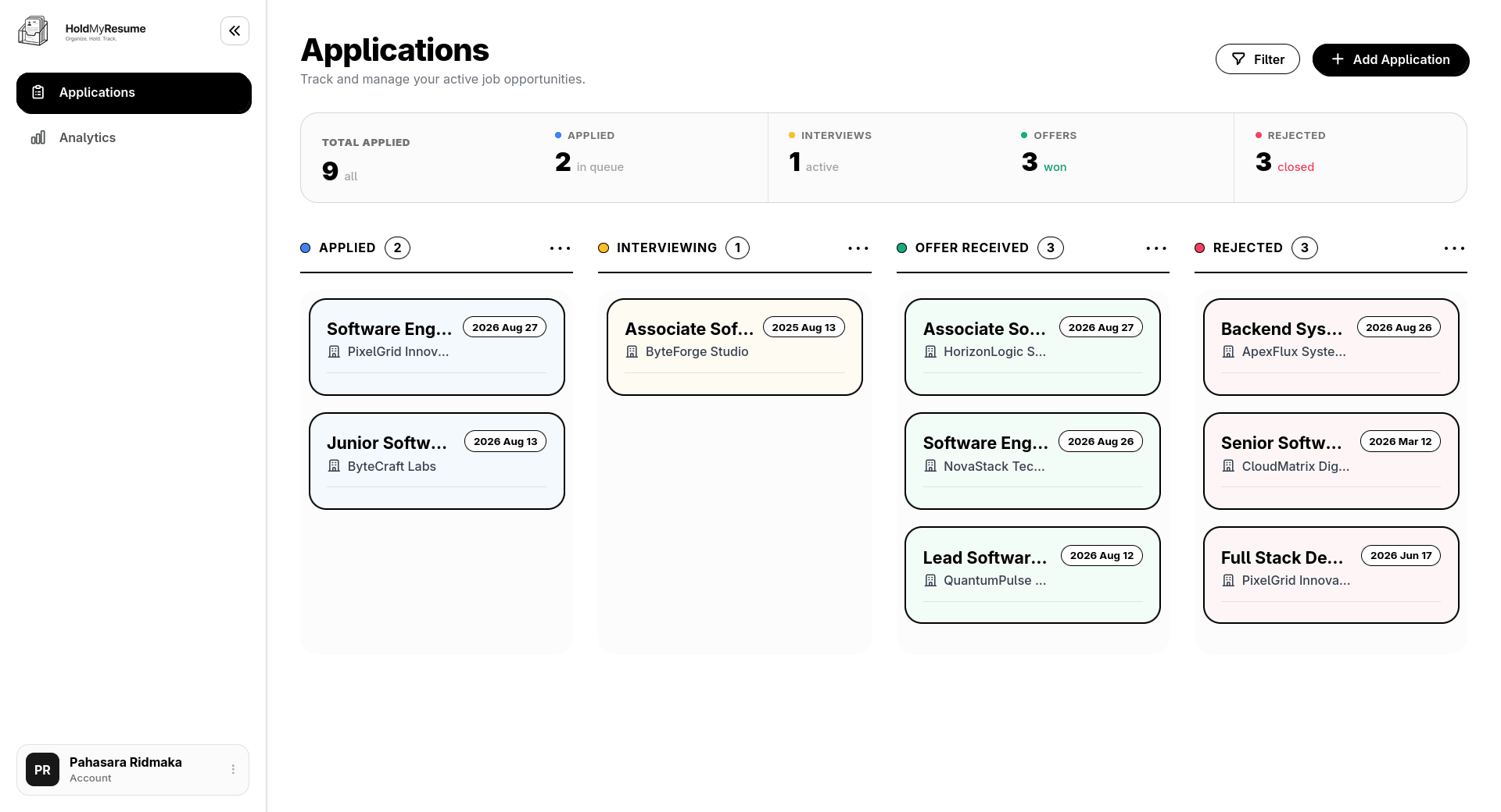 HOLDMYRESUME - Job Application Tracker